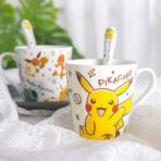 taza pikachu feliz